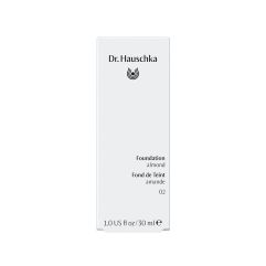 Dr. Hauschka Foundation 02 almond 30 ml